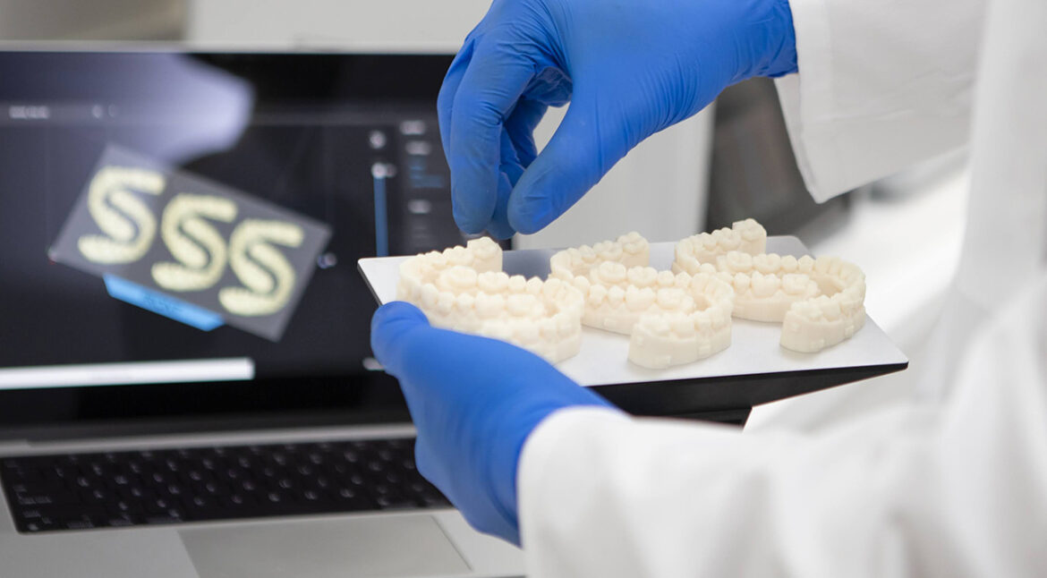 XiP-Desktop-3D-Printers-Dental-Models