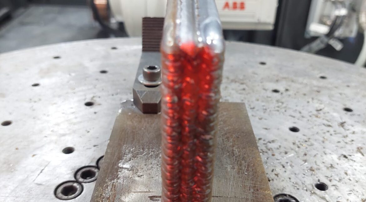 Industrial robots in Wire Arc Additive Manufacturing