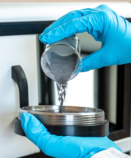 Metal 3D printing materials guide comparing titanium stainless steel Inconel and tool steel powders for industrial additive manufacturing